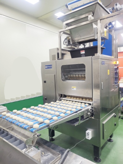 高含水小餐包制作與面團(tuán)分塊滾圓技術(shù)解析